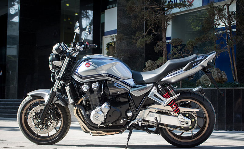 Honda CB1300SF 25th Anniversary giá gần 600 triệu tại Việt Nam